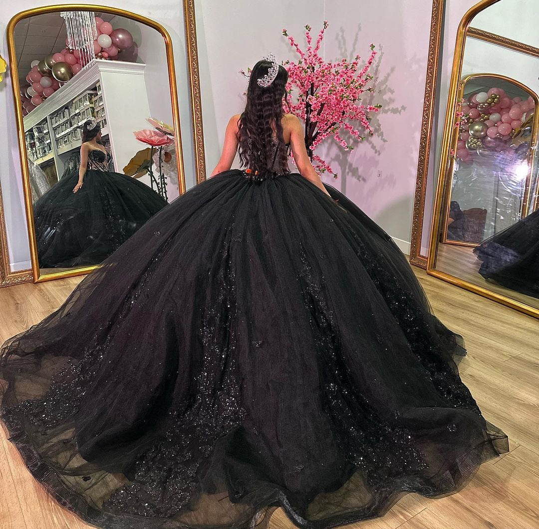 Black Sweetheart Shiny Quinceanera Dresses Lace Applique Corset Beads Glitter Tulle Sweet 15 Birthday Party Ball Gowns