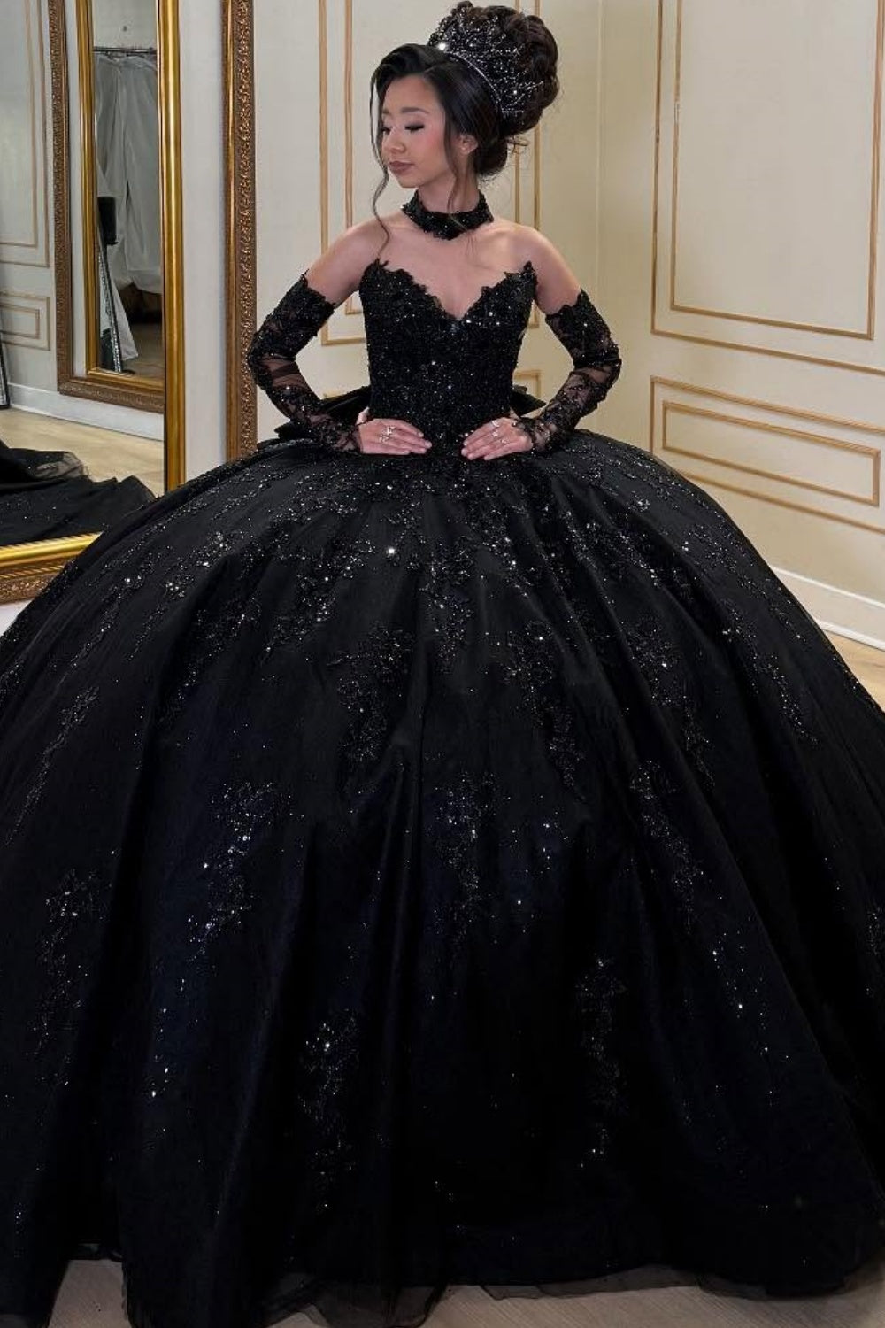 V Neck Sleeveless Sequins Beaded Appliques Bow Knot Black Sweet 15 Quinceañera Dress WQ1700 As Pic / 18