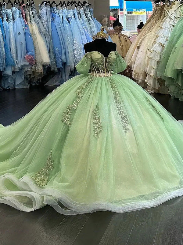 Salbeigrüne Quinceanera-Kleider mit Pailletten und Spitze, schulterfrei, Prinzessin, langes Ballkleid, Tüll, Sweet 15/16-Kleid, Partykleid