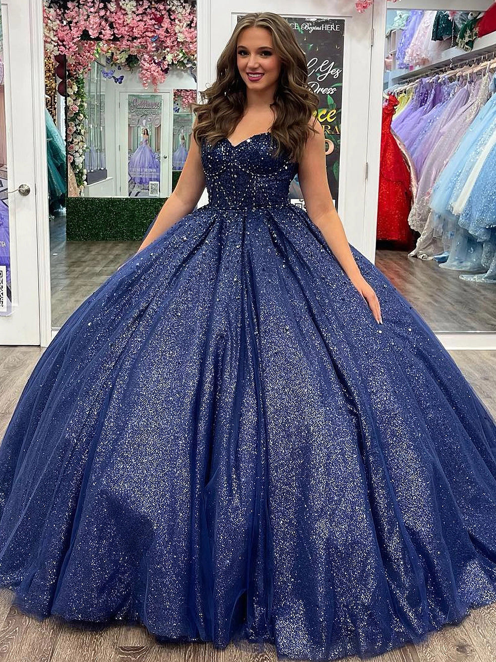 WQ1113 - Elegant & Classic Ball Gown Sweetheart Neck Sleeveless Navy Blue Tulle Quinceanera Dress Princess Prom Party Gown for Sweet 16