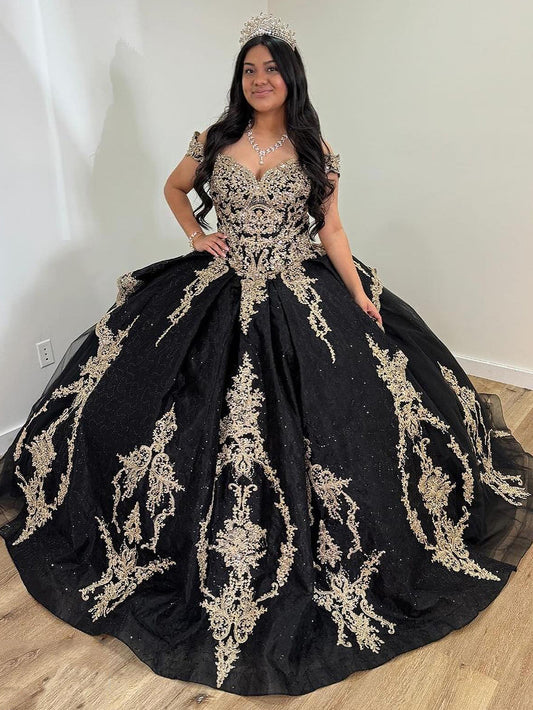 Schwarzes schulterfreies Prinzessin Quinceanera-Kleid, Ballkleid, Spitzenapplikationen, funkelnde Perlen, Glitzer, Tüll, gestufte Rüschen, Partykleider, Sweet 16 Dress