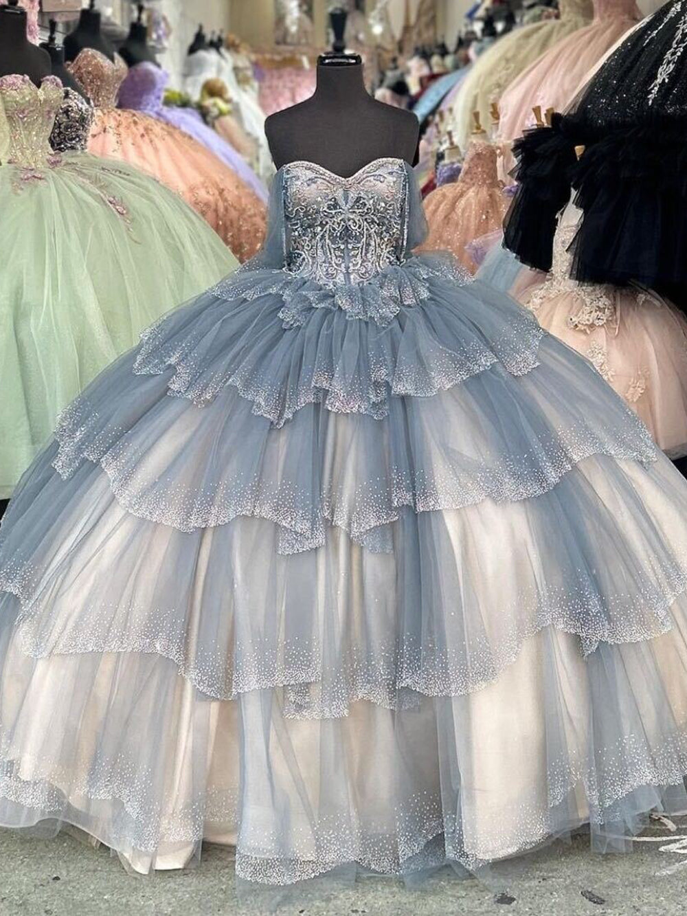 Off the Shoulder Princess Quinceanera Dresses Ball Gown 2024 Sweet 16 Girls Prom Dress Beads Tiered Ruffles Sparkly Tulle Lace Up Birthday Party Dress