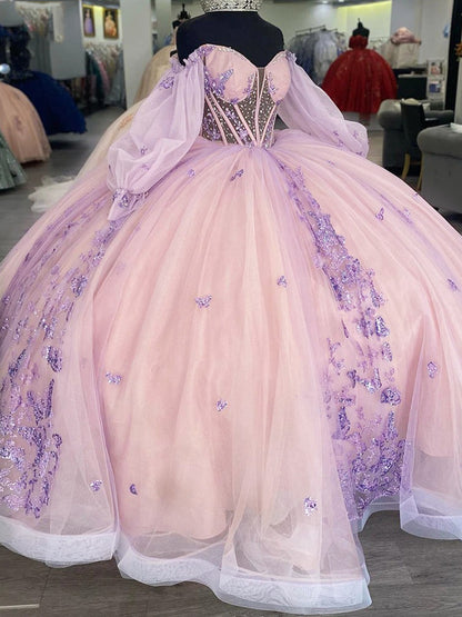 Rosa Herzausschnitt Korsett Ballkleid Off Shoulder Prinzessin Quinceanera Kleider Schmetterling Applikationen Funkelnde Perlen Tüll Lange Ärmel Abschlussball Party Kleider