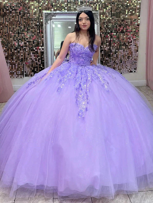 WQ1058 - Ball Gown Strapless Lace Flower Appliques Beaded Bow Knot  Lilac Tulle Quinceanera Dress for Sweet 16