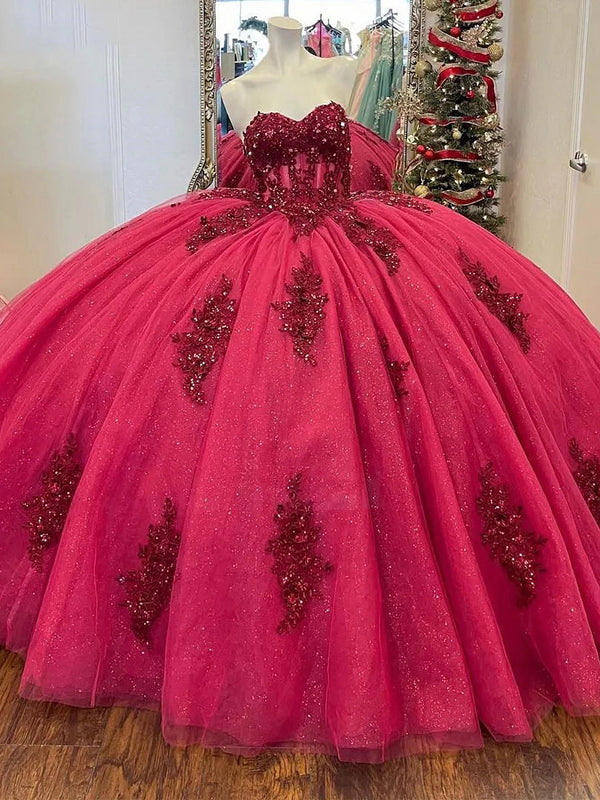 Rotes trägerloses Ballkleid mit herzförmigem Ausschnitt und ärmellosen Applikationen, Spitze, Perlenbesatz, Korsett, Glitzer, Tüll, Sweet 16, Prinzessinnen-Partykleid