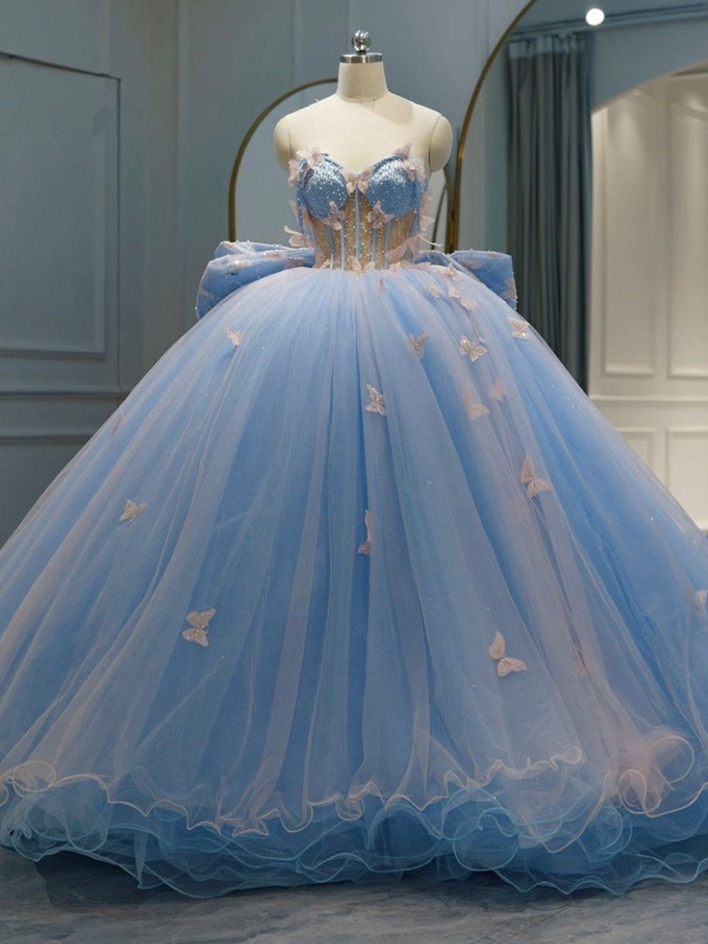 Princess Sky Blue Butterfly Quinceanera Dresses Big Bow Ball Gown Floral Lace Applique Beaded Corset Sweet 16 Dress Lace Up Birthday Party Gown