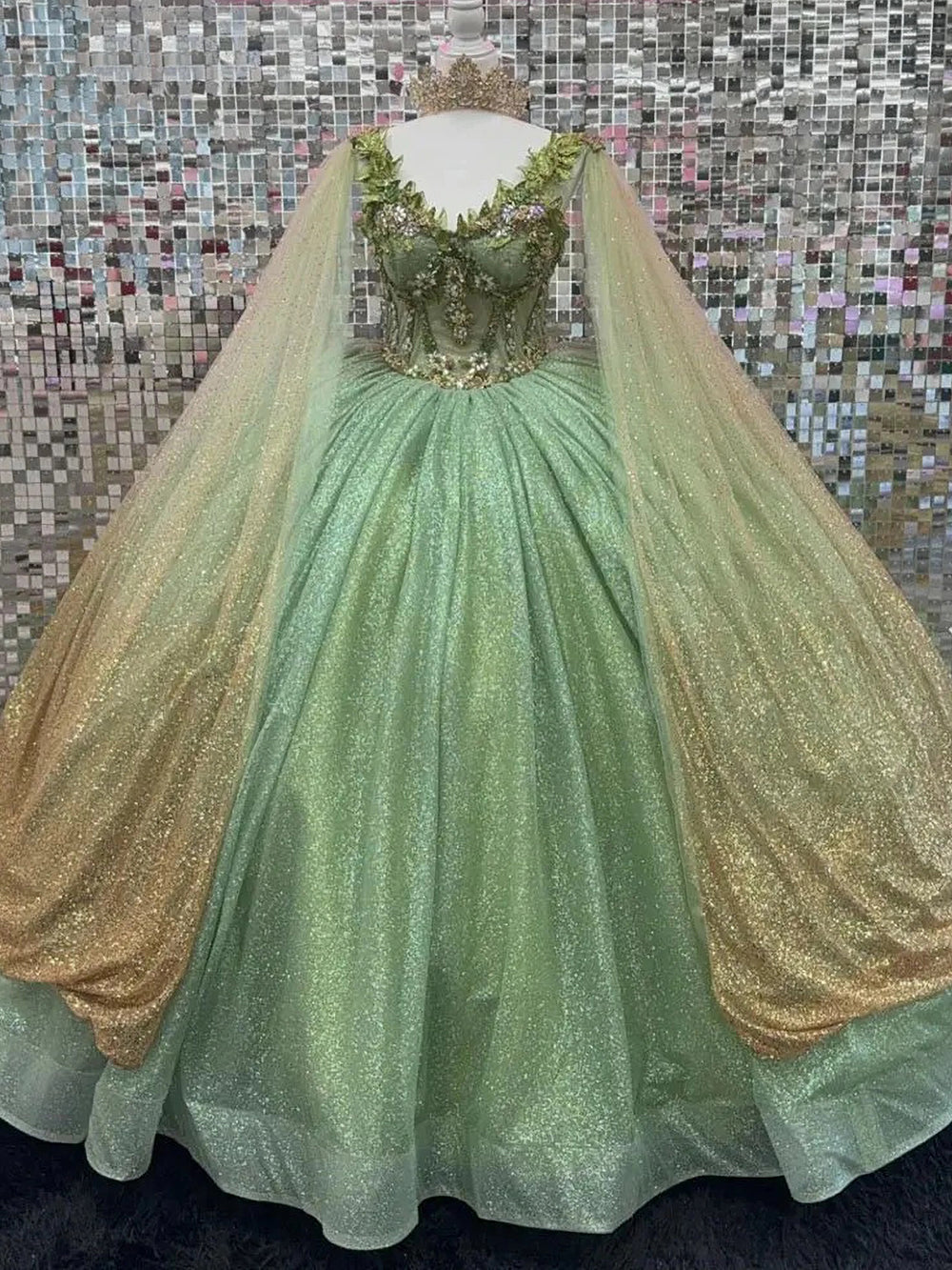 WQ1167 - Sparkly & Glitter Ball Gown V Neck Long Sleeves Flowers Appliques Beaded Sage Tulle Green Quinceanera Dress Formal Evening Party Gown for Sweet 16