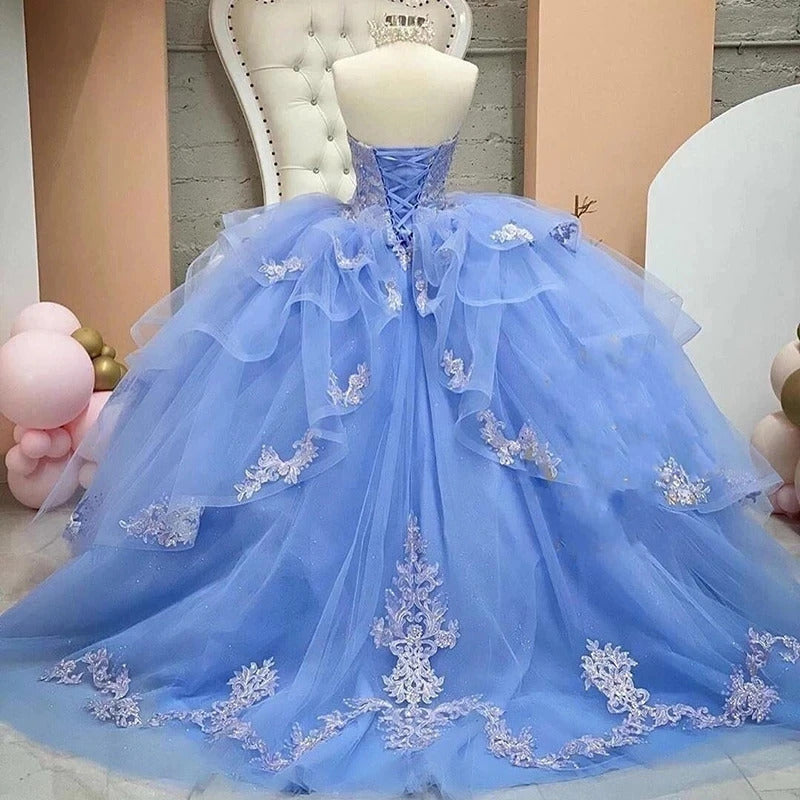 WQ1042 - Elegant Ball Gown Strapless Sleeveless Tiered Lace Appliques Light Blue Tulle Quinceanera Dress for Sweet 16