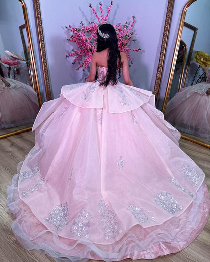 WQ1156 - Cute & Sweet Ball Gown Sweetheart Neck Lace Flower Appliques Tiered Ruffles Pink Tulle Princess Quinceanera Dress Formal Evening Dress for Sweet 16