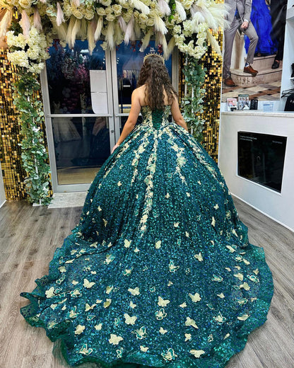 WQ1129 - Elegant & Luxury Ball Sweetheart Gown 3D Gold Butterfly Lace Appliques Sequined Beaded Hunter Green Tulle Quinceanera Dress for Sweet 16