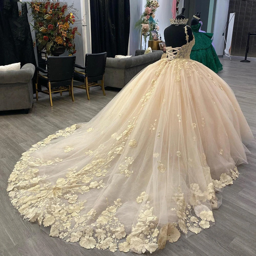 Robe de bal en forme de cœur champagne 2024, robes de Quinceanera, appliques en dentelle, bretelles spaghetti, tulle, corset perlé, princesse, robe de soirée formelle, Sweet 16