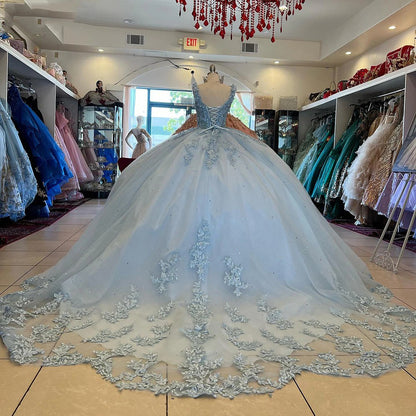 Hellblaues Quinceanera-Kleid mit herzförmigem Ausschnitt, Perlen, florale Spitze, Applikationen, Korsett, Prinzessinnen-Ballkleid, Tüll, Abschlussball, süßes 16. Geburtstagspartykleid