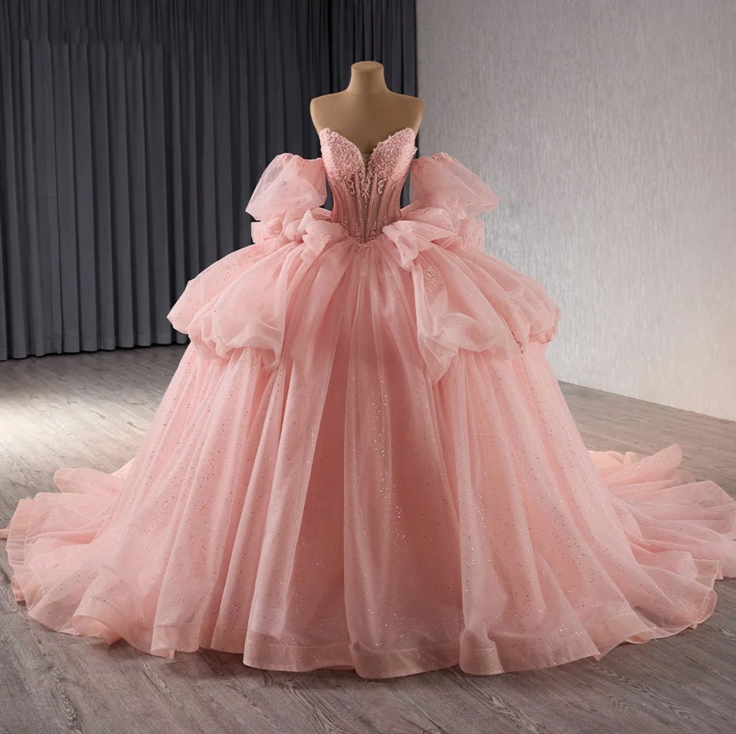 Princess Sweet 16 Strapless Quinceanera Dresses with Detachable Sleeves Ball Gown Ruffle Tiered Tulle Bow Birthday Prom Gowns