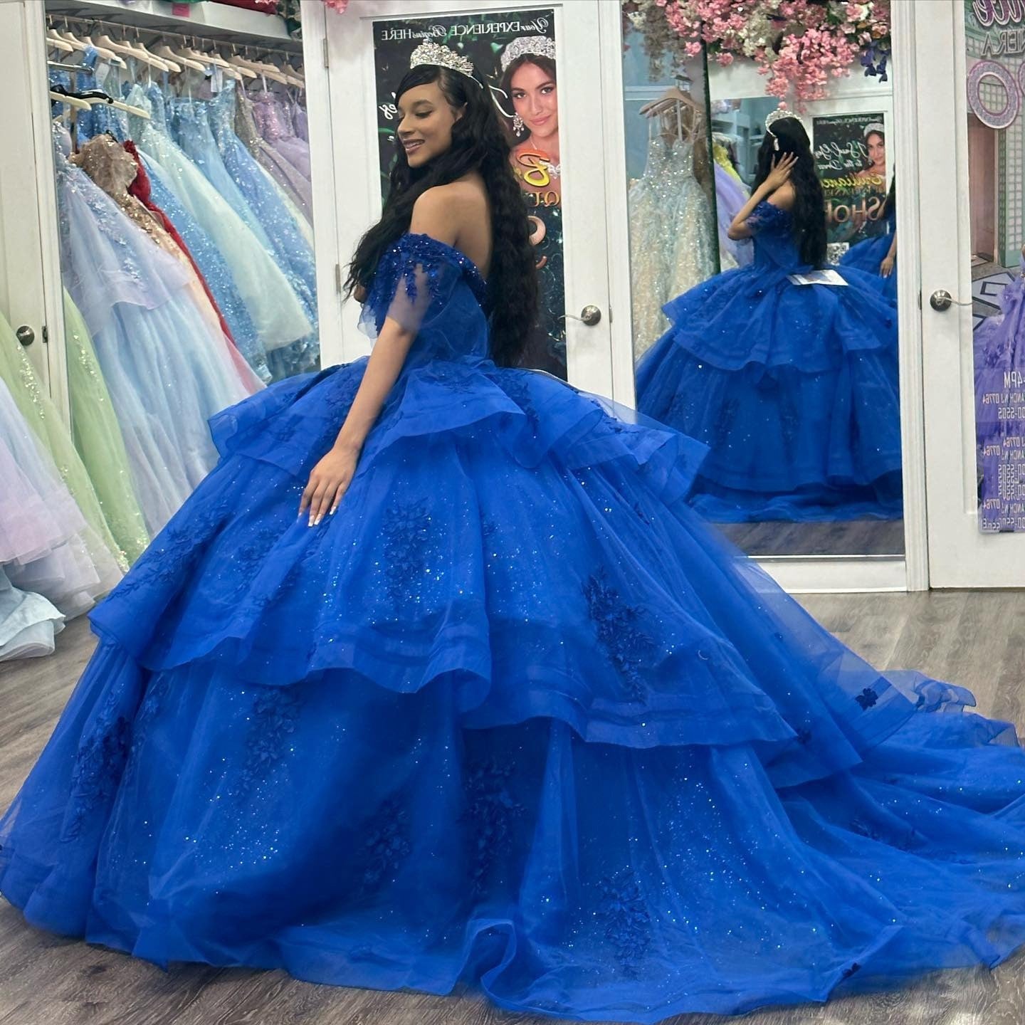 WQ1127 - Elegant & Gorgeous Ball Gown Off Shoulder Flowers Lace Appliques Beaded Tiered Ruffles Royal Blue Tulle Princess Evening Party Gown Quinceanera Dress for Sweet 16