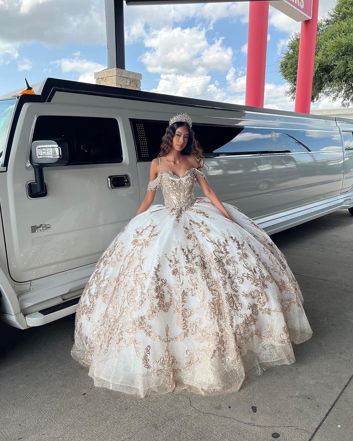 Prinzessin Quinceanera Kleider Luxus Off Schulter Spitze Applikationen Perlen Funkelnden Tüll Puffy Sweet 16 Kleid Party Kleid