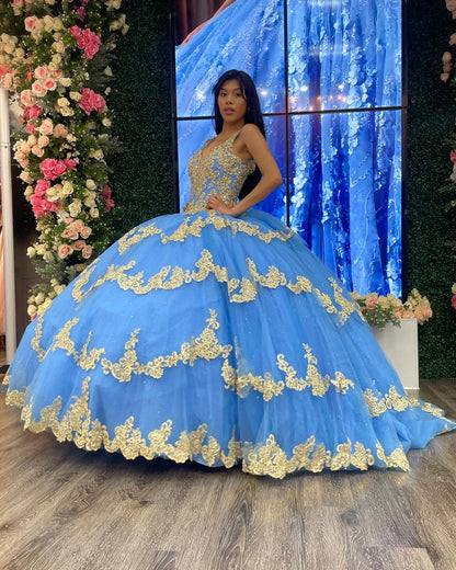 WQ1140 - Ball Gown V Neck Beaded Sequins Flower Appliques Tiered  Lace Up Sky Blue Tulle Quinceanera Dress Cocktail Dresses Princess Evening Party Gown for Sweet 16