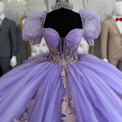 WQ1052 - Gorgeous Ball Gown Sweetheart Neck Puffy Sleeves Lace Appliques Bow Knot Sweep Train Lavender Tulle Quinceanera Dress for Sweet 16