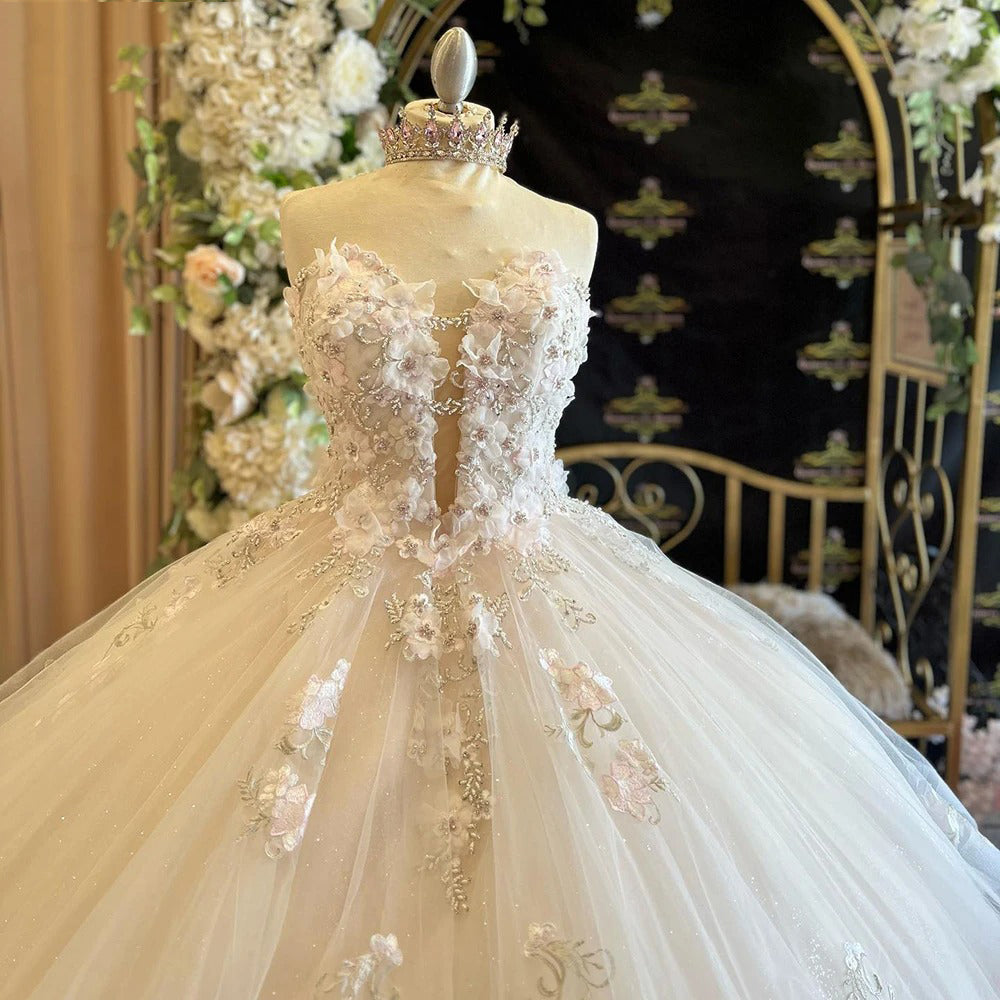 WQ1105 - Elegant & Gorgeous Ball Gown Strapless Flowers Lace Appliques Tulle Birthday Prom Party Gown Princess Gown Quinceanera Dress for Sweet 16