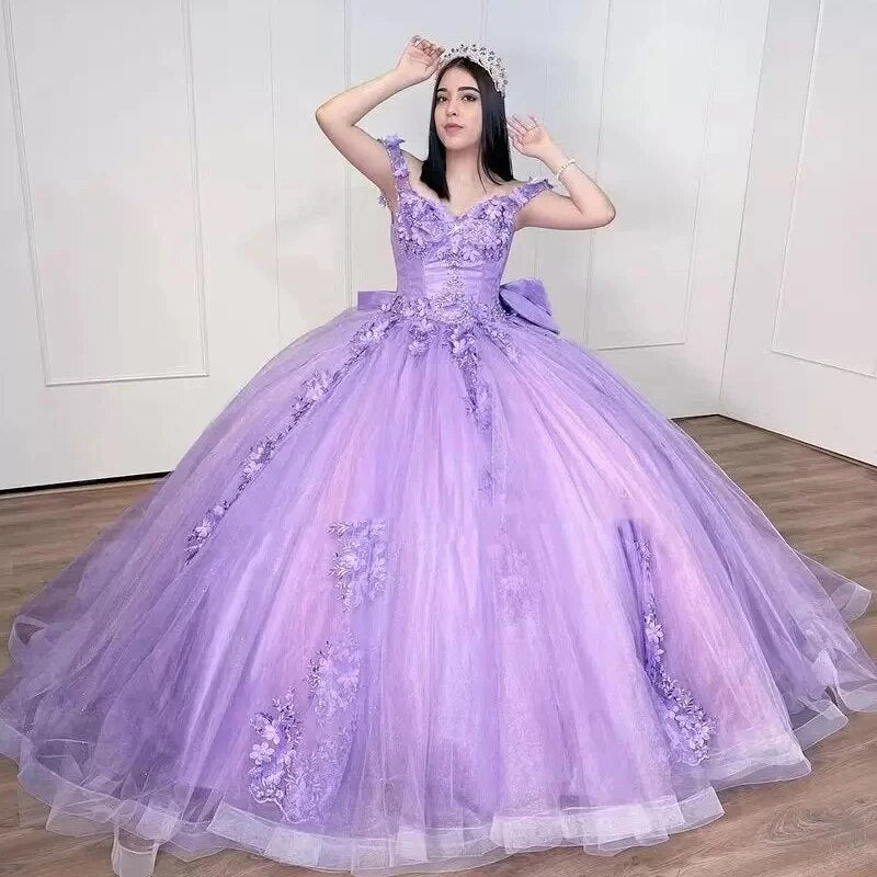 Robe de bal lilas en dentelle, épaules dénudées, perles, gros nœud, fleurs 3D, appliques, robe Sweet 16, robe de princesse, robe de soirée