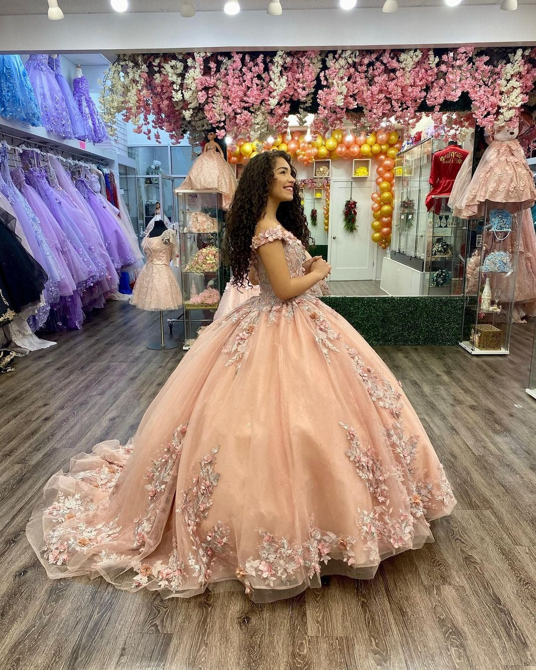 WQ1132 - Luxury & Glamorous Ball Gown Off Shoulder Sleeveless 3D Flowers Lace Appliques Pink Tulle Princess Evening Party Dress Quinceanera Dresses for Sweet 16