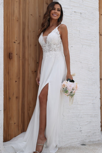 WW1008 - Simple A-Line Low V Neck Spaghetti Straps Seeveless Appliques Bride Gown Side Slit and Train Chiffon Beach Wedding Dress