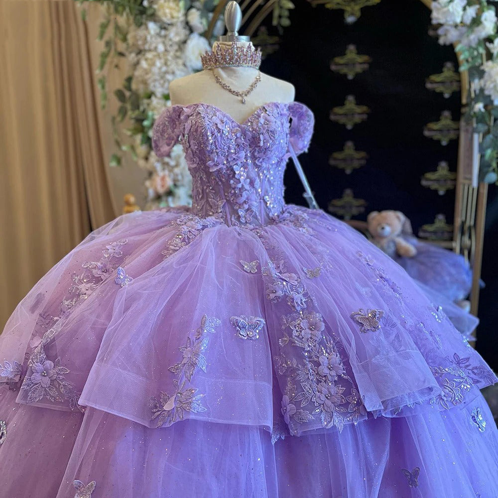 WQ1111 - Luxury Ball Gown Off Shoulder Sleeveless Tiered 3D Butterfly Appliques Purple Tulle Quinceanera Dress for Sweet 16