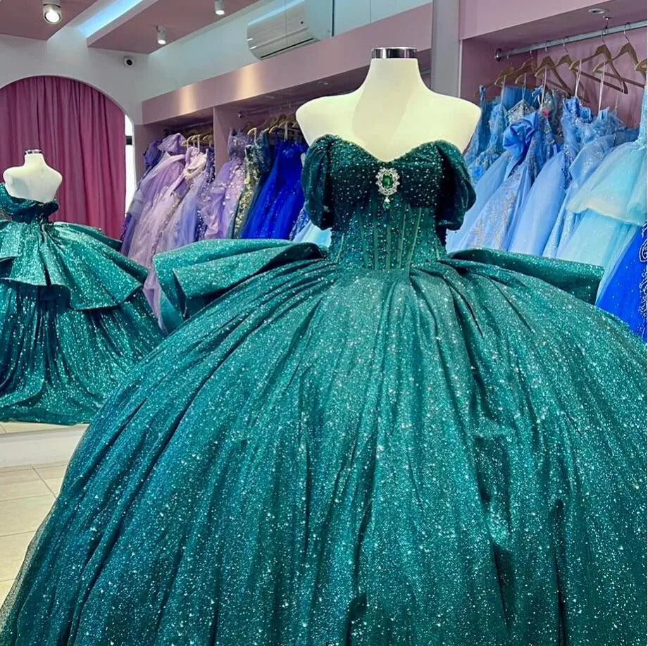 Emerald Green Sparkly Quinceanera Dresses Ball Gown Off Shoulder Tiered Ruffle Glitter Tulle Sweet 16 Dress Beads Corset Princess Party Gowns