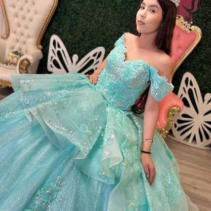 WQ1055 - Ball Gown Off Shoulder Beaded 3D Flower Appliques Ruffles Lake Blue Tulle Princess Gown Quinceanera Dress for Sweet 16 Dress