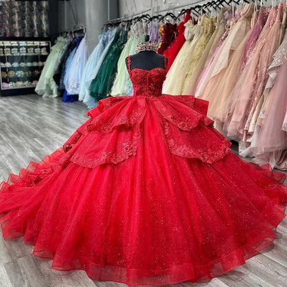 WQ1080 - Luxury Ball Gown Sweetheart Neck Spaghetti Straps Lace Appliques Beaded Red Tulle Quinceanera Dress for Sweet 16