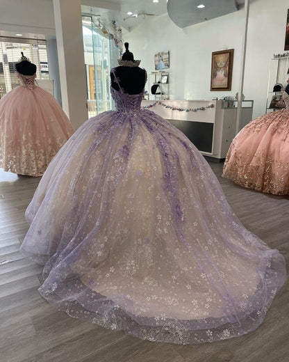 WQ1100 - Gorgeous & Glamorous Ball Gown Sweetheart Neck Spaghetti Straps Floral Lace Appliques Lavender Champagne Tulle Princess Prom Party Gown Quinceanera Dress for Sweet 16