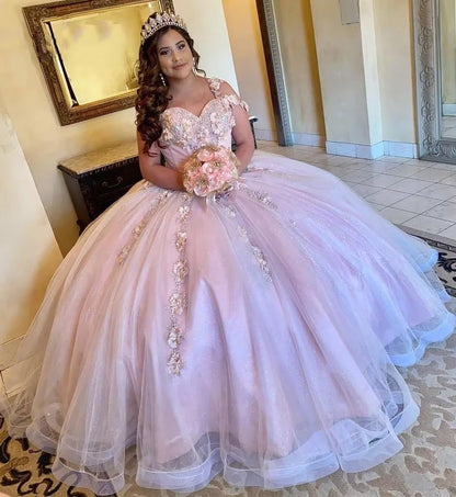 Robe de Quinceanera à une épaule, robe de bal de princesse rose, appliques en dentelle florale 3D, perles scintillantes, décolleté en cœur, tulle bouffant, robes Sweet 16