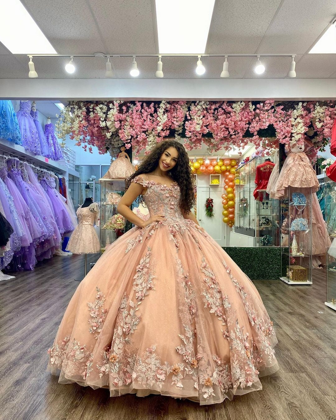 WQ1132 - Luxury & Glamorous Ball Gown Off Shoulder Sleeveless 3D Flowers Lace Appliques Pink Tulle Princess Evening Party Dress Quinceanera Dresses for Sweet 16