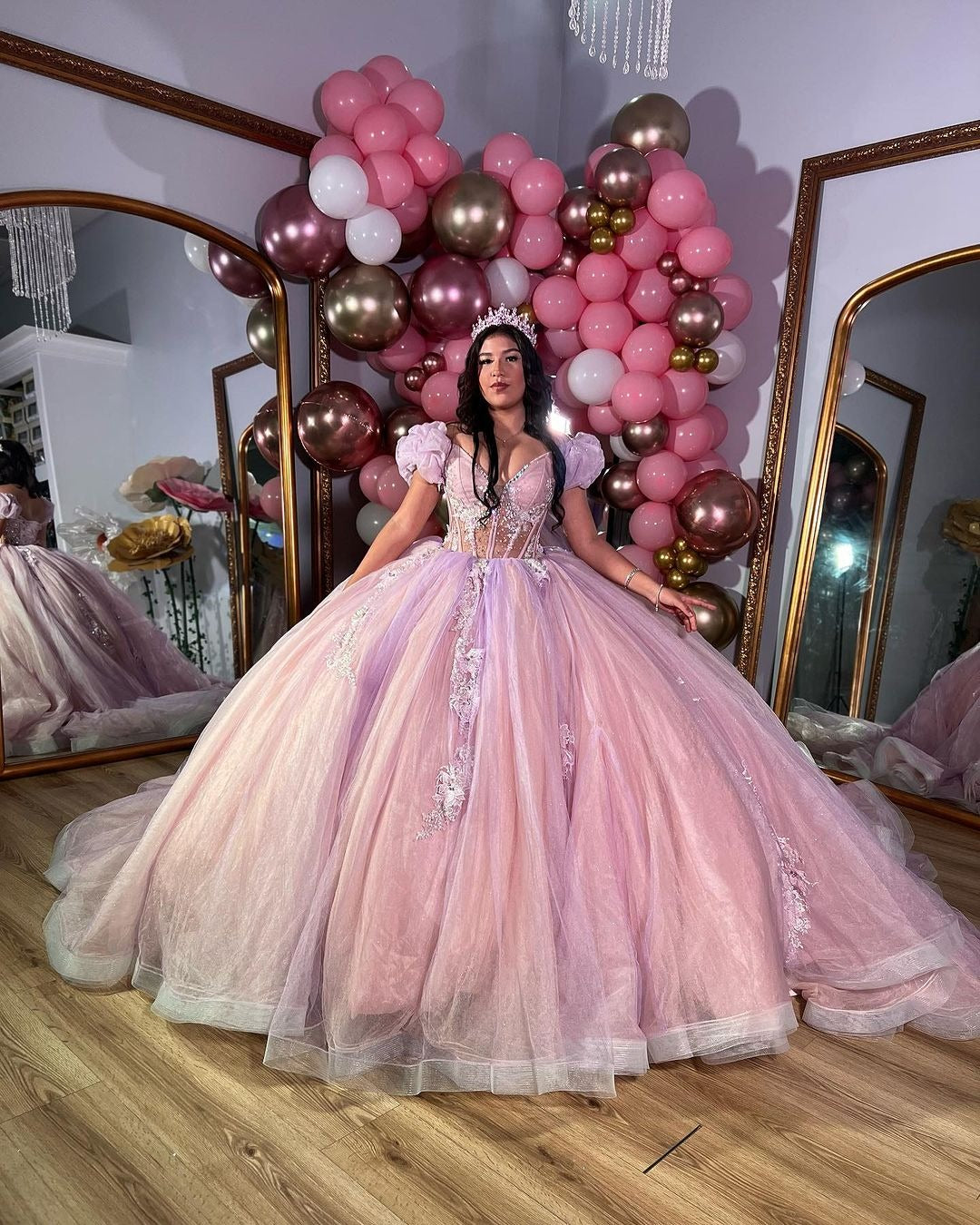 WQ1125 - Luxury Ball Gown Sweetheart Neck Puff Sleeves Lace Appliques Beaded Pink Tulle Princess Evening Party Gowns Quinceanera Dress for Sweet 16