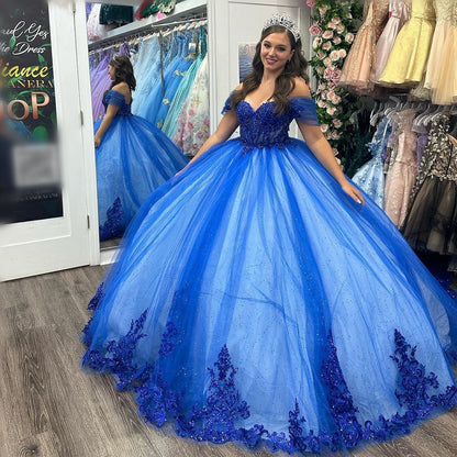 WQ1114 - Glamorous & Gorgeous Ball Gown Off Shoulder Sweetheart Neck Flowers Lace Appliques Beaded Royal Blue Tulle Princess Party Gown Quinceanera Dress for Sweet 16