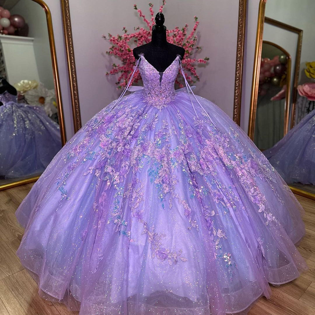 WQ1154 - Glitter & Sparkly Ball Gown V Neck Lace Appliques Beaded Bow Knot Lavender Tulle Quinceanera Dress Birthday Evening Party Gown for Sweet 16