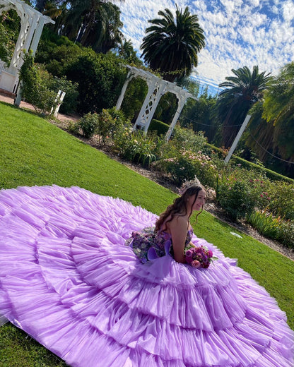 WQ1066 - Chic Ball Gown Strapless Spaghetti Straps Flowers Appliques Tiered Lavender Tulle Quinceanera Dress for Sweet 16