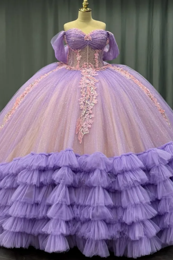 Langes Quinceanera-Kleid mit Herzausschnitt für Damen, trägerloses Korsett mit Blumenapplikationen, Perlenbesetztes Tüll-Ballkleid 