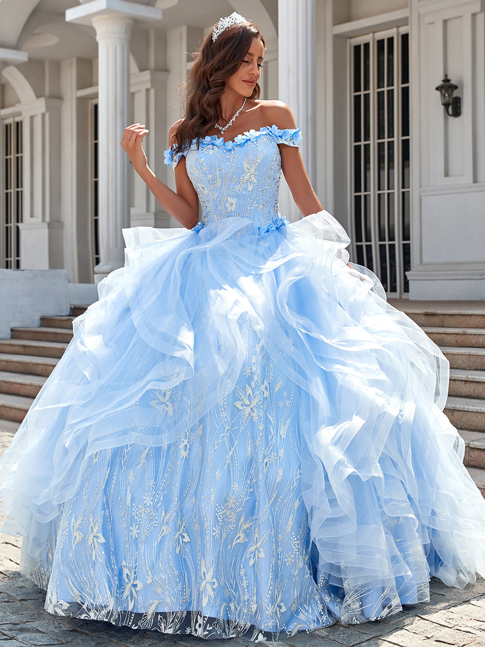 WQ1001 - Gorgeous Ball Gown Off Shoulder Ruffles Tiered Appliques Beaded Tulle Quinceanera Dress for Sweet 16