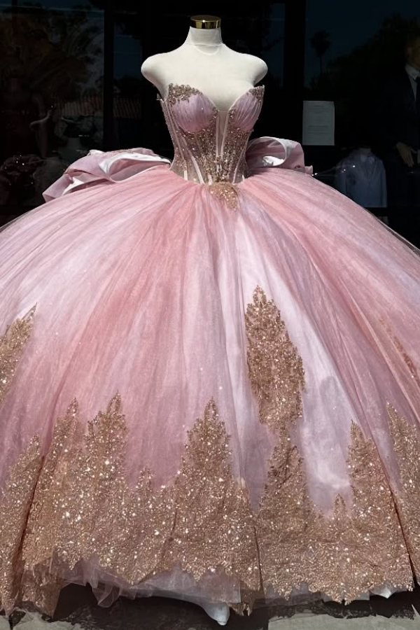 Langes Quinceanera-Kleid mit Herzausschnitt für Damen, trägerloses Korsett mit Blumenapplikationen, Perlenbesetztes Tüll-Ballkleid 