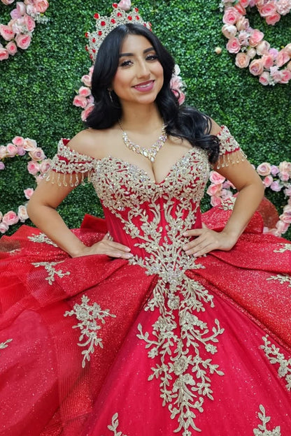 Off Shoulder Sleeveless Beaded Gold Appliques Ruffles Bow Knot Red Sweet 15 Quinceañera Dress WQ1597