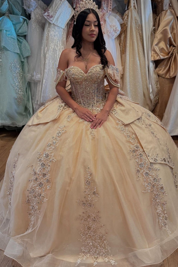 Off Shoulder Sleeveless Beaded Sequins Appliques Bow Knot Champagne Sweet 15 Quinceañera Dress WQ1607