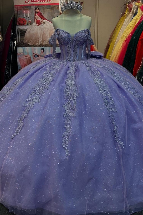 Langes Quinceanera-Kleid mit Herzausschnitt für Damen, trägerloses Korsett mit Blumenapplikationen, Perlenbesetztes Tüll-Ballkleid 