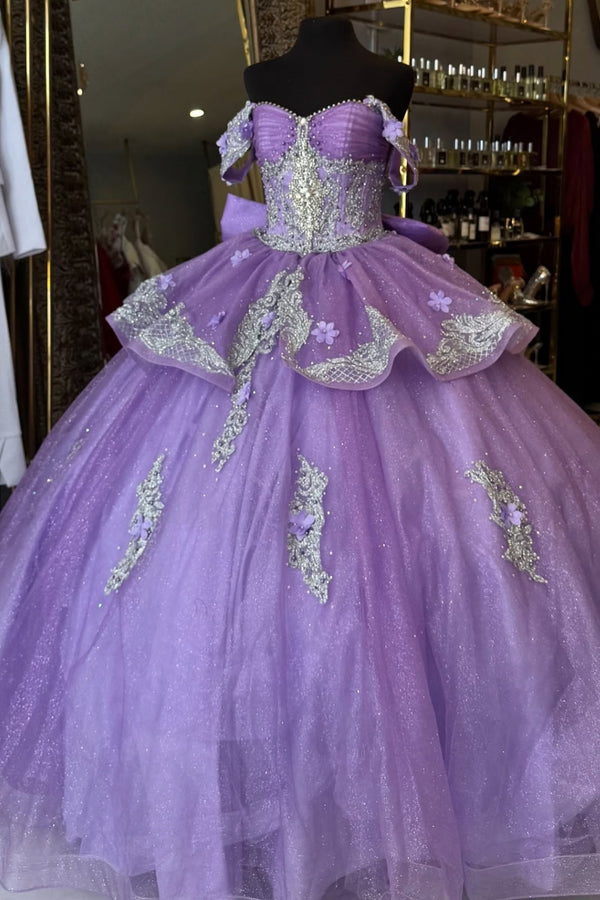Langes Quinceanera-Kleid mit Herzausschnitt für Damen, trägerloses Korsett mit Blumenapplikationen, Perlenbesetztes Tüll-Ballkleid 