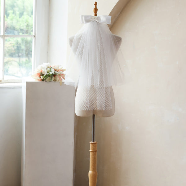 Simple Double Layer Bridal Wedding Headdress Bow Pearl Short Veil WV1010